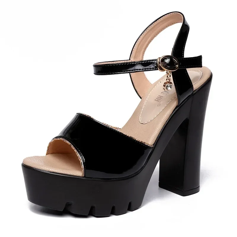 Sandales en cuir verni à fond  - Block Heel Ankle Boots avis et prix